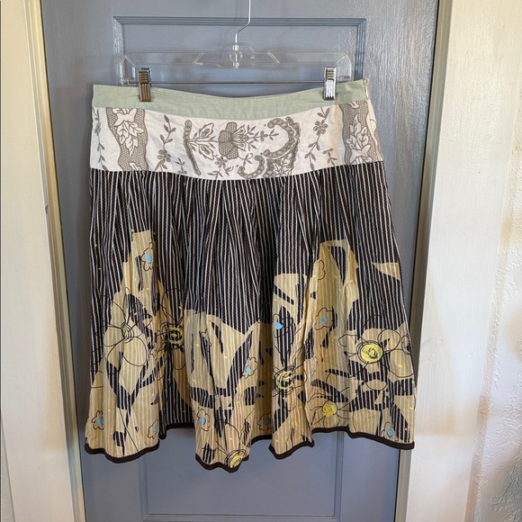 CAbi Dresses & Skirts - CAbi Green and Brown Patterned Skirt